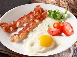 Ou prăjit cu bacon